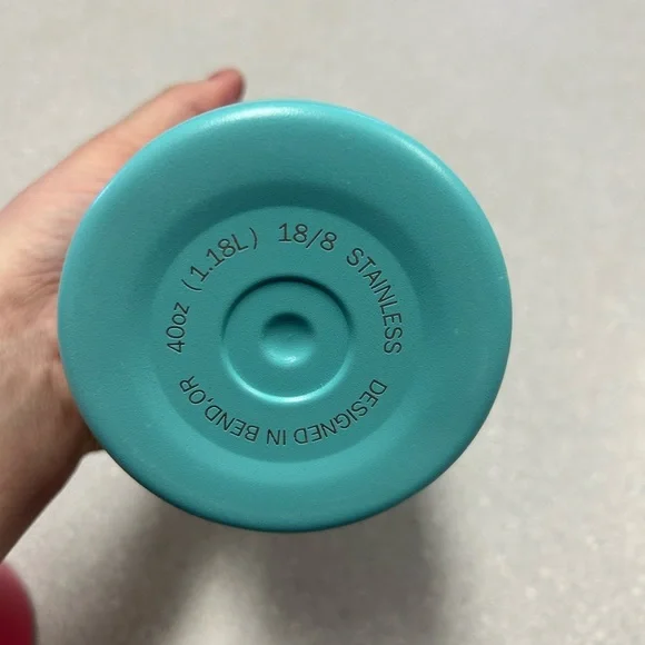 Hydro flask 40 ounce rainbow stainless steel Waterbottle - Picture 3 of 10